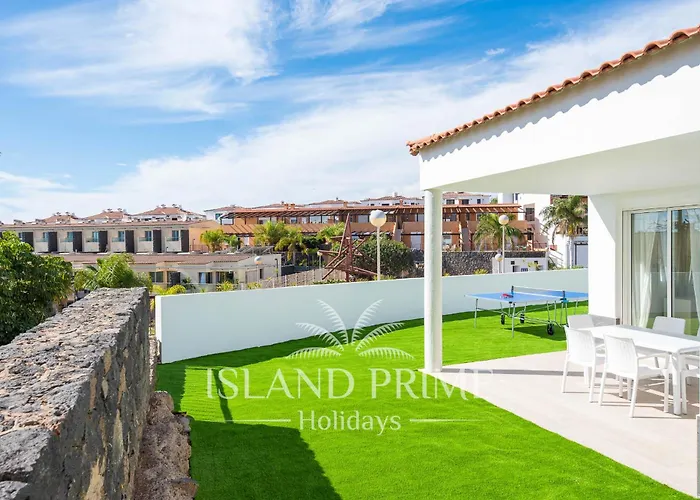 House 100m Away From Ocean Ebv10 *